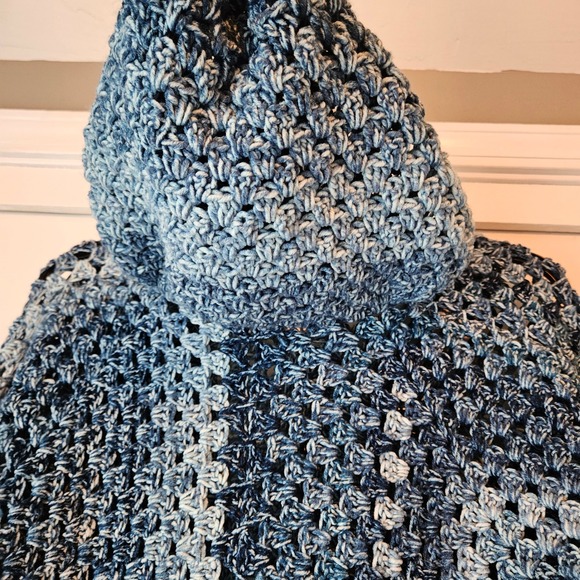 Hand Crocheted Chunky Blue Sweater Silver Maple Stitches Hooded Oversized Heavy - Picture 4 of 11